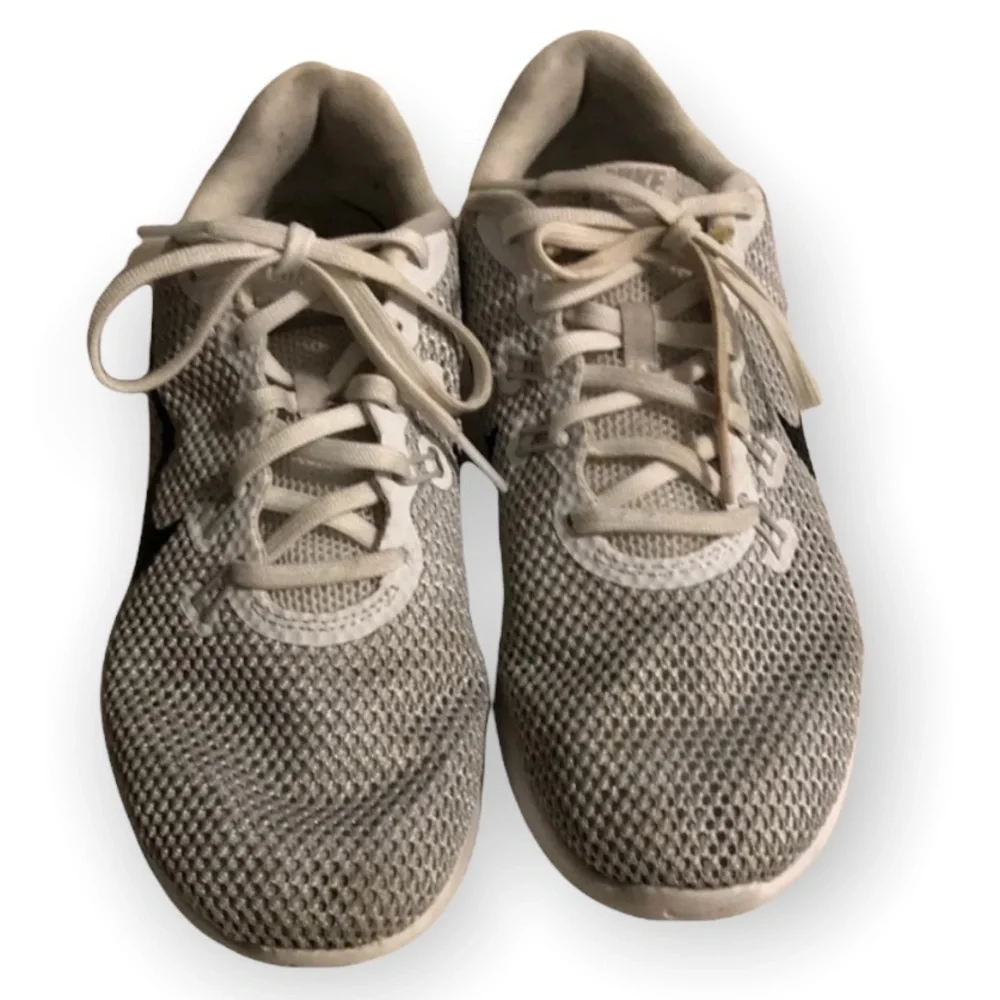 Nike‎ Flex Size 7 Woman’s Shoes